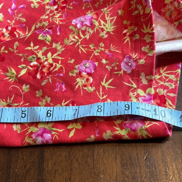 Fourteen Thirty One 1431 Floral Shorts - Picture 8 of 9